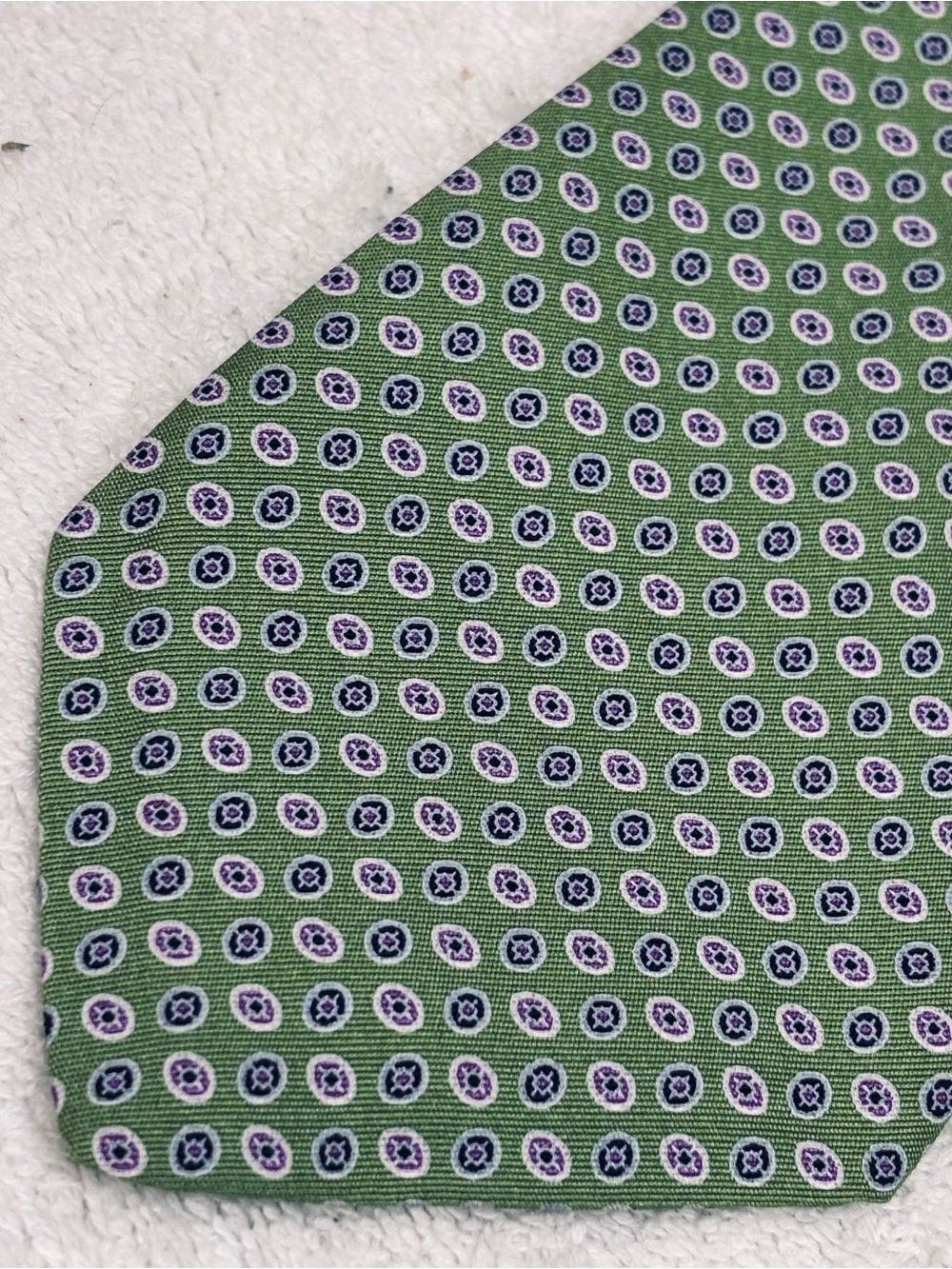 Brand New Stylish Tie By XMI Platinum - Tie Width Is 3.5 Inches